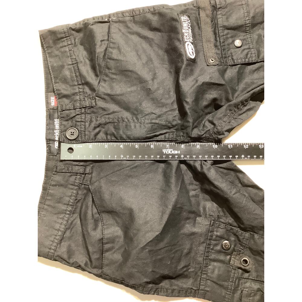 Ecko Unltd Black Cargo Shorts Men’s Size 29 – Streetwear, Utility, Raw Cut - Picture 4 of 8